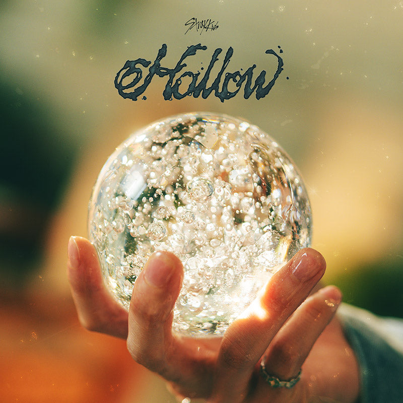 Stray Kids Hollow (Japan Release)